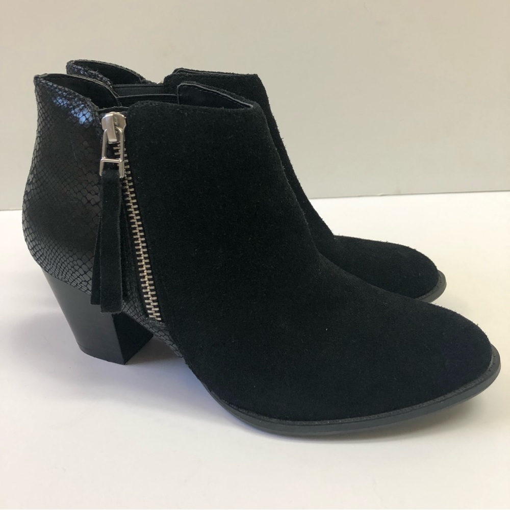 Vionic Anne Black Side Zip Booties. - image 5